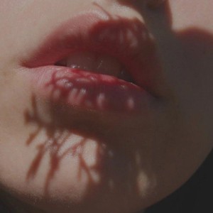 张雨绮裸被❌喷水
