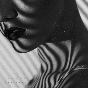 张雨绮裸被❌喷水
